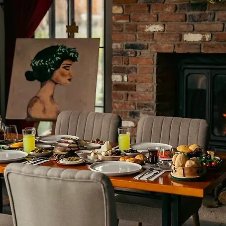 Szálloda Urla Koestem Mueze *