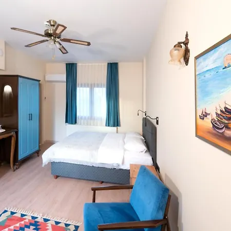 Szálloda Urla Koestem Mueze *