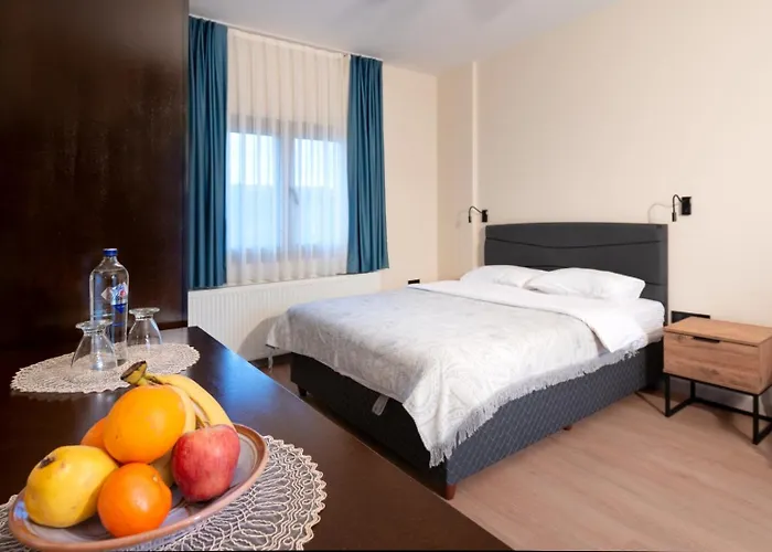 Urla Koestem Mueze * Uzunkuyu